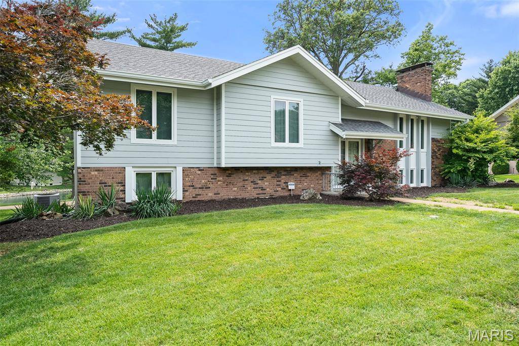 Creve Coeur, MO 63141,805 Haverton DR