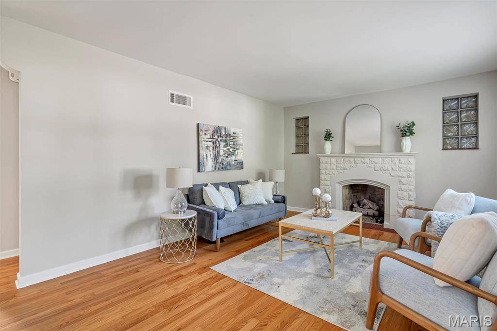 Webster Groves, MO 63119,657 Lilac AVE