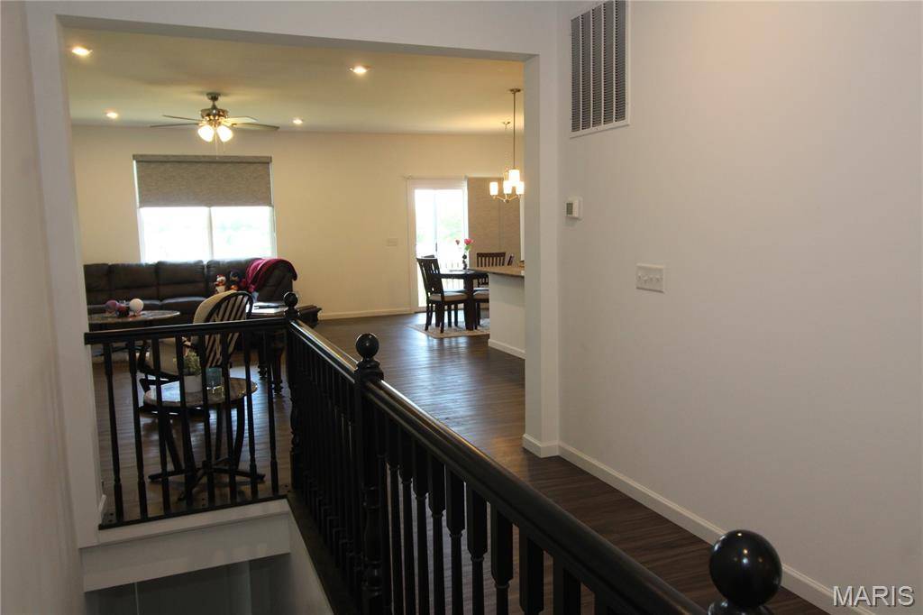 Arnold, MO 63010,241 Dell View DR