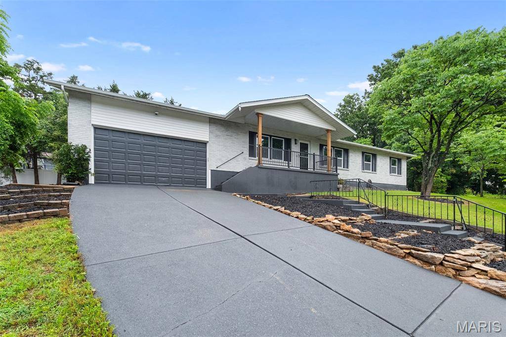 Arnold, MO 63010,2019 San Pedro DR