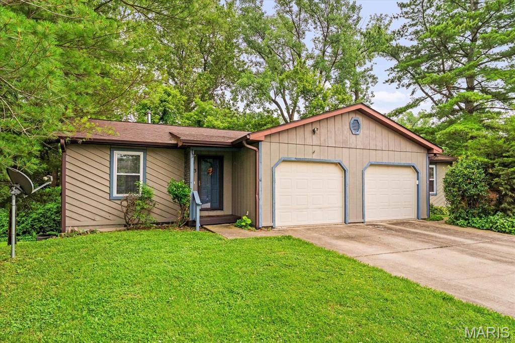 Glen Carbon, IL 62034,13 Cougar DR #A & B