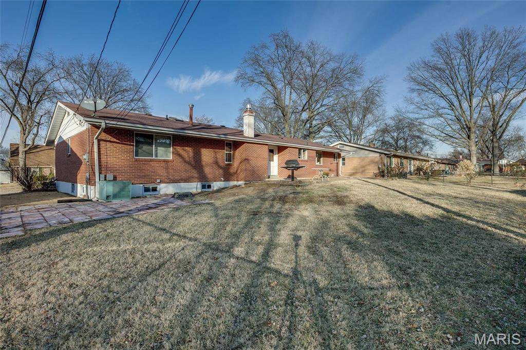St Louis, MO 63129,2830 Flintwood DR
