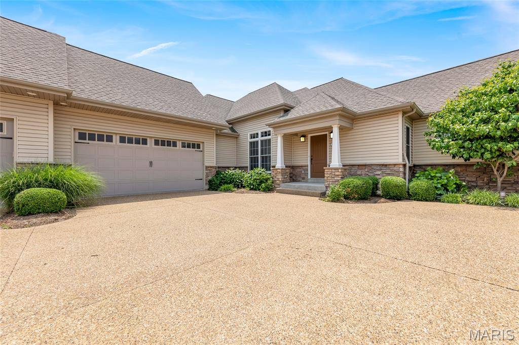 St Peters, MO 63376,1266 Harmony Lake DR
