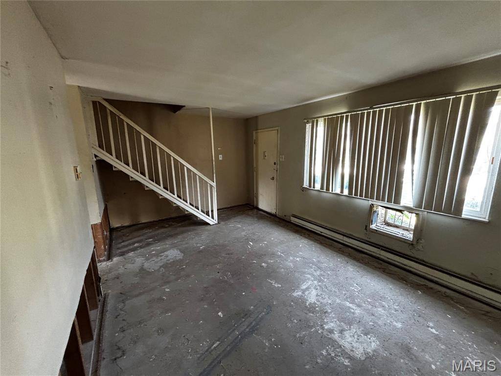 Hazelwood, MO 63042,7214 Hazelcrest DR
