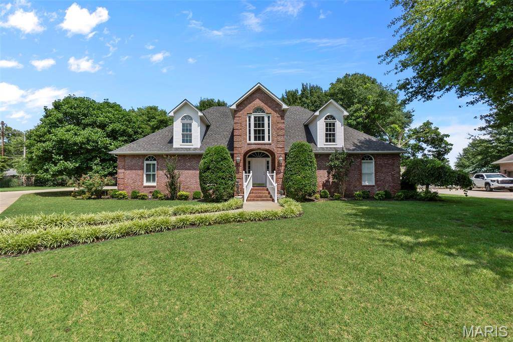 Kennett, MO 63857,230 Belle Meade PL