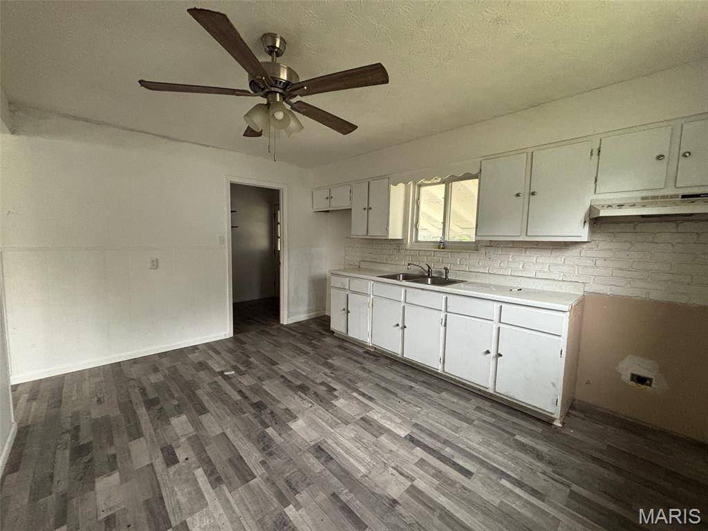 Bethalto, IL 62010,348 Mill ST