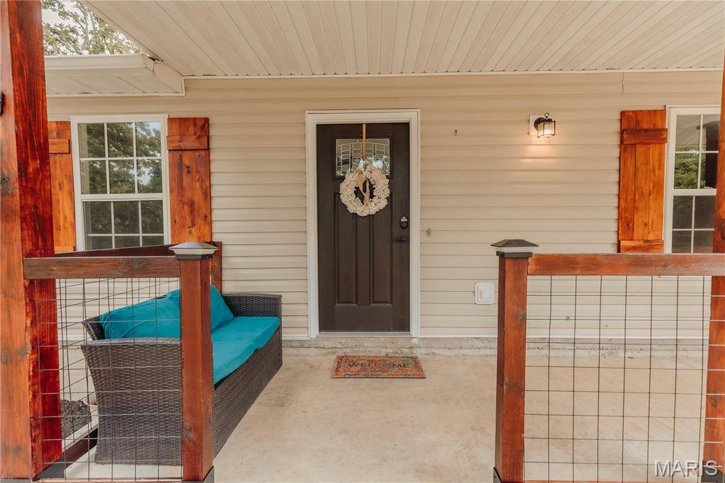 Dixon, MO 65459,13975 Creasy DR