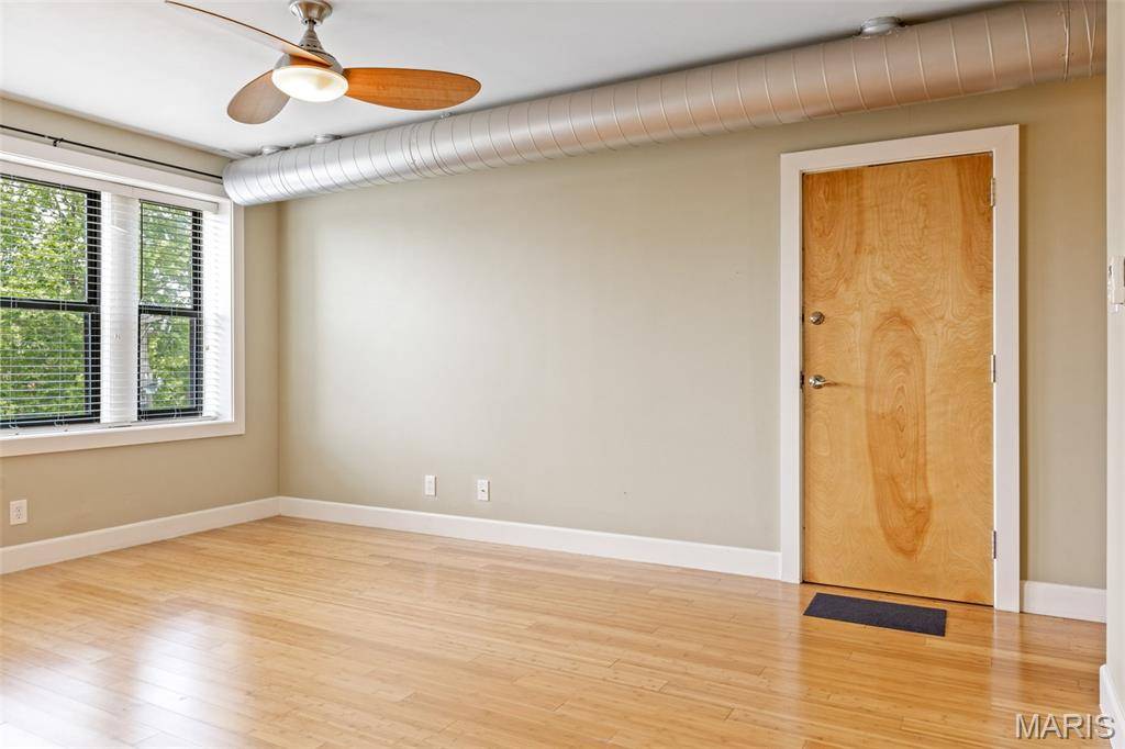 St Louis, MO 63108,4220 McPherson AVE #303