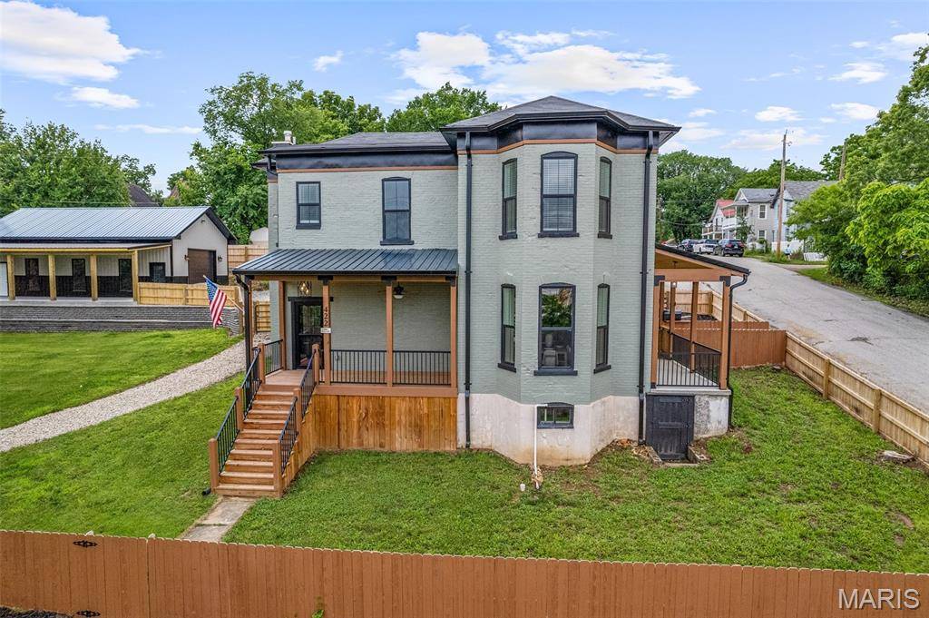 De Soto, MO 63020,422 N 2nd ST