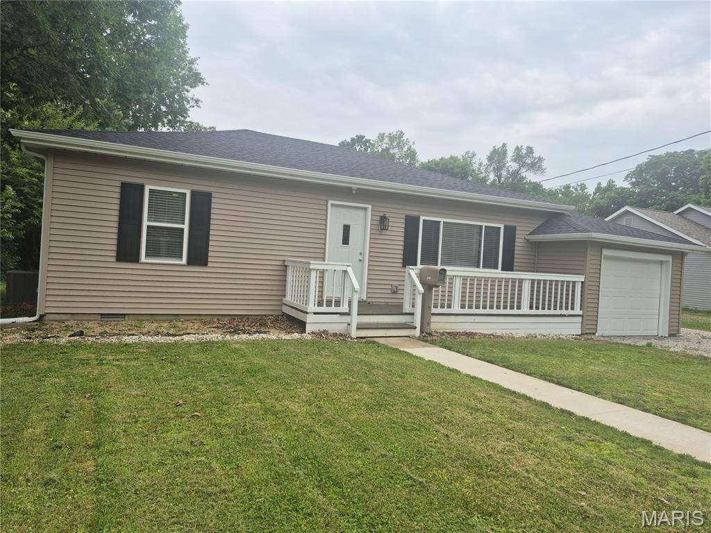 Greenville, IL 62246,500 E Winter AVE