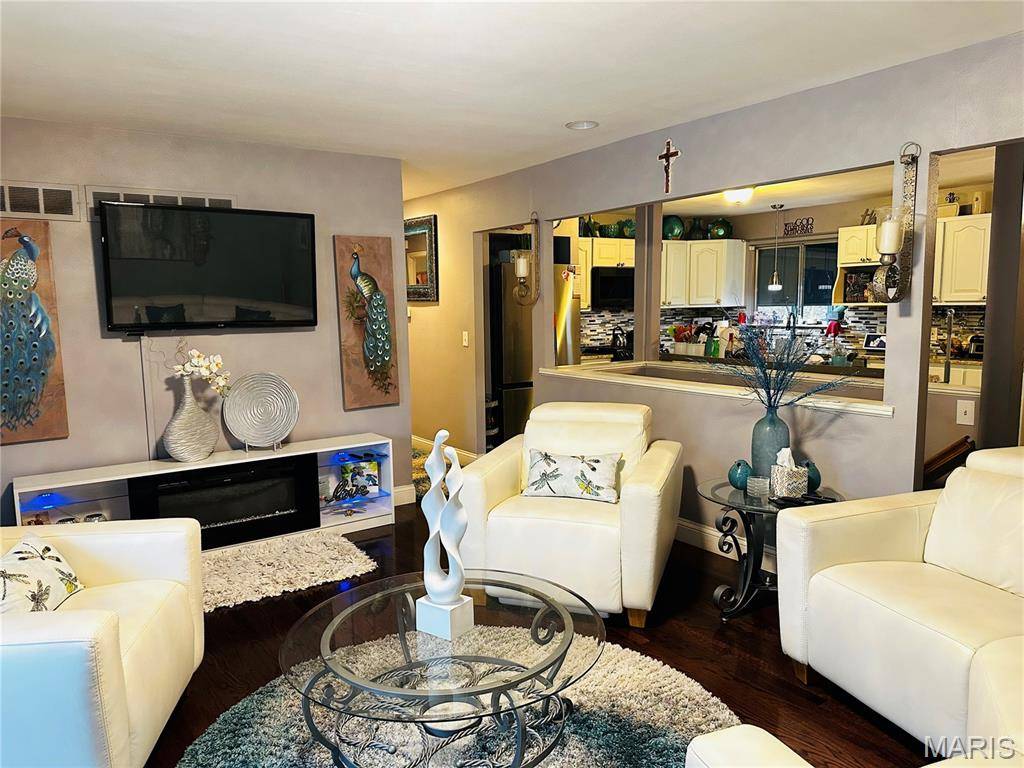 Unincorporated, MO 63128,4726 Brunston DR