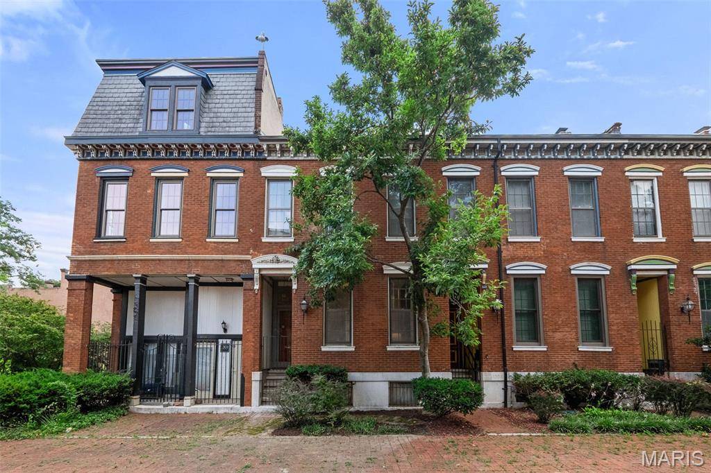 St Louis, MO 63104,1302 S 10th