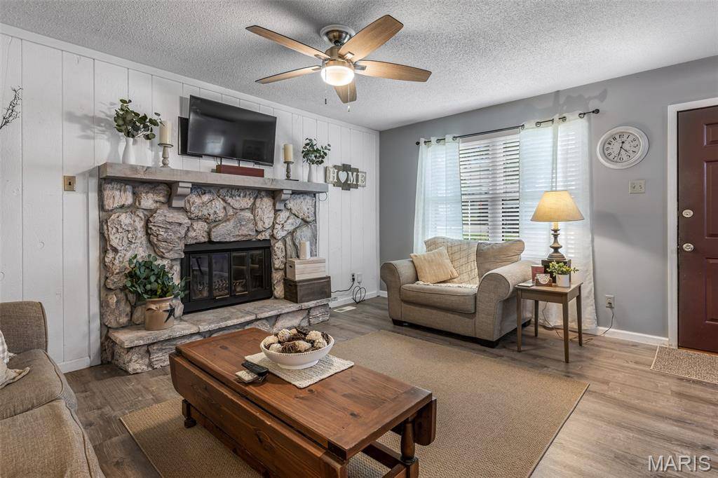 Festus, MO 63028,526 Lee AVE