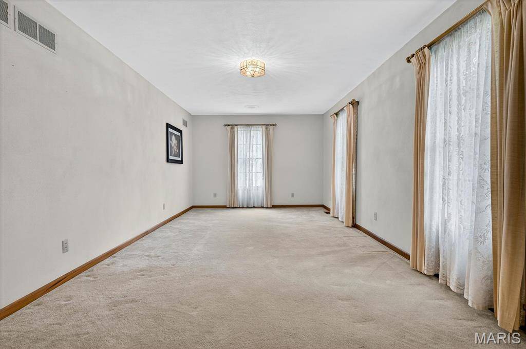 Edwardsville, IL 62025,12 Forest Hill