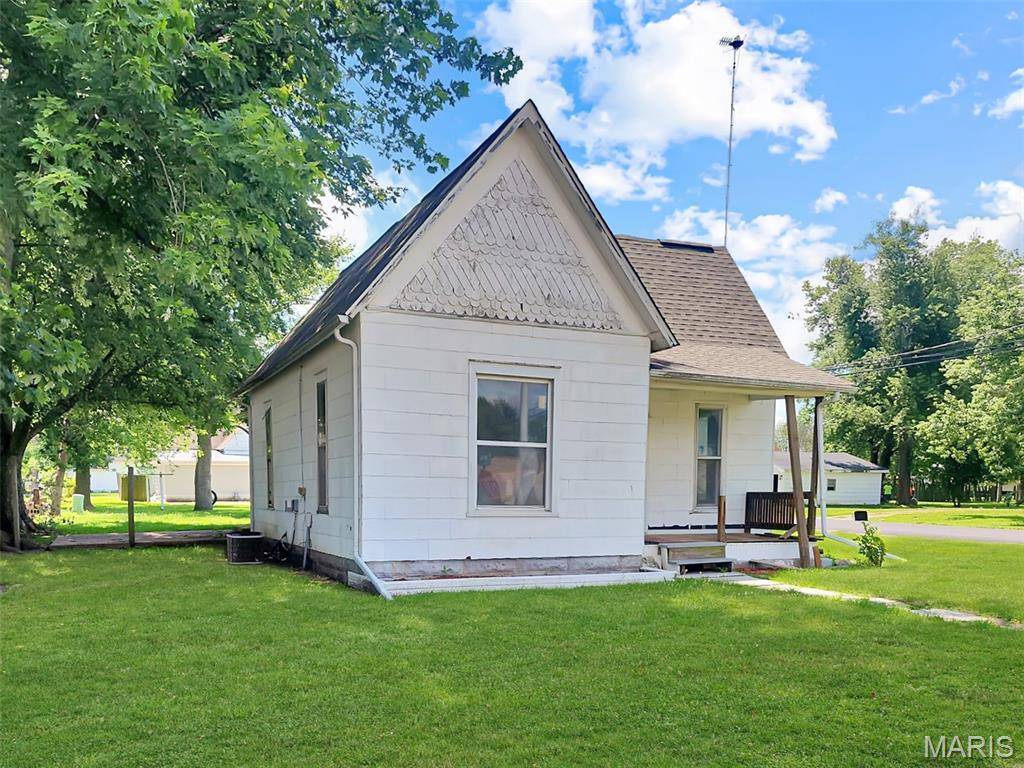 Vandalia, MO 63382,114 W Union ST