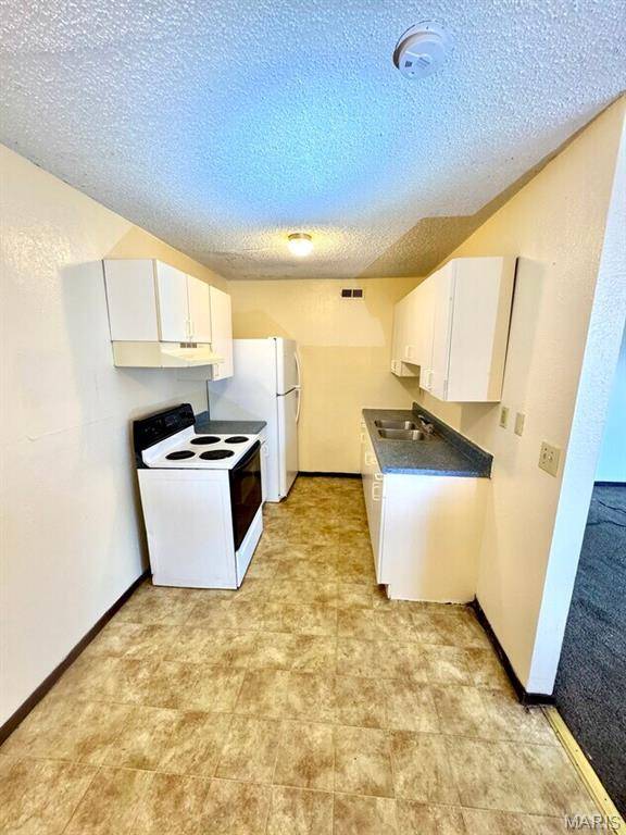 Cahokia, IL 62206,913 Joliet DR #1