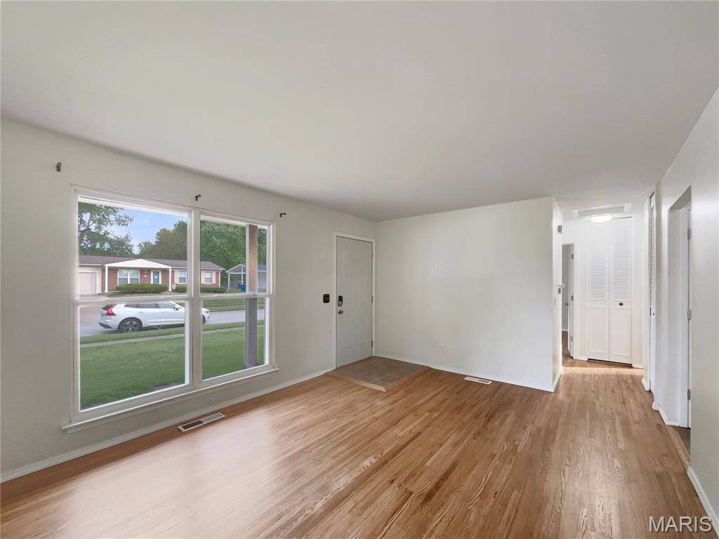Hazelwood, MO 63042,5031 Tulip Tree LN