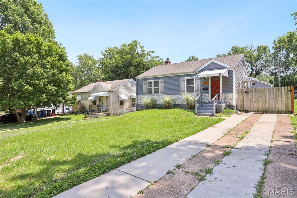 St Louis, MO 63125,2756 Hawson DR