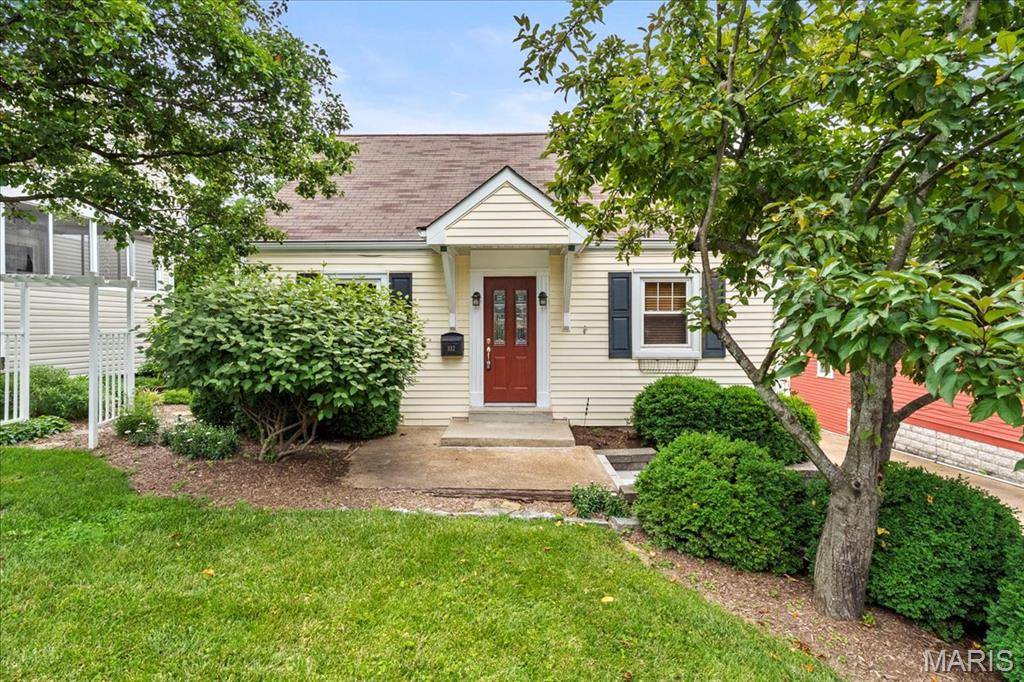 Kirkwood, MO 63122,332 Caroline AVE
