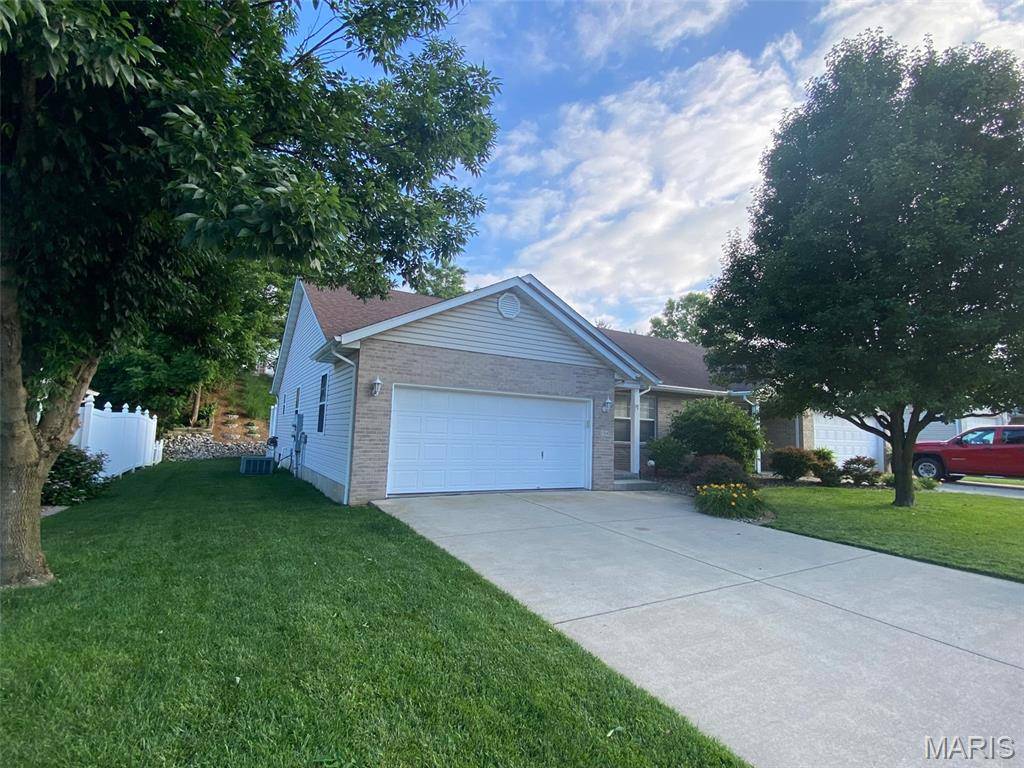 Collinsville, IL 62234,134 Rolling Oaks DR