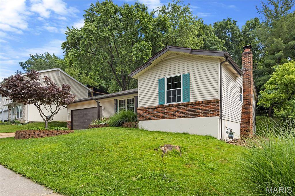 Fenton, MO 63026,1249 Green Knoll DR