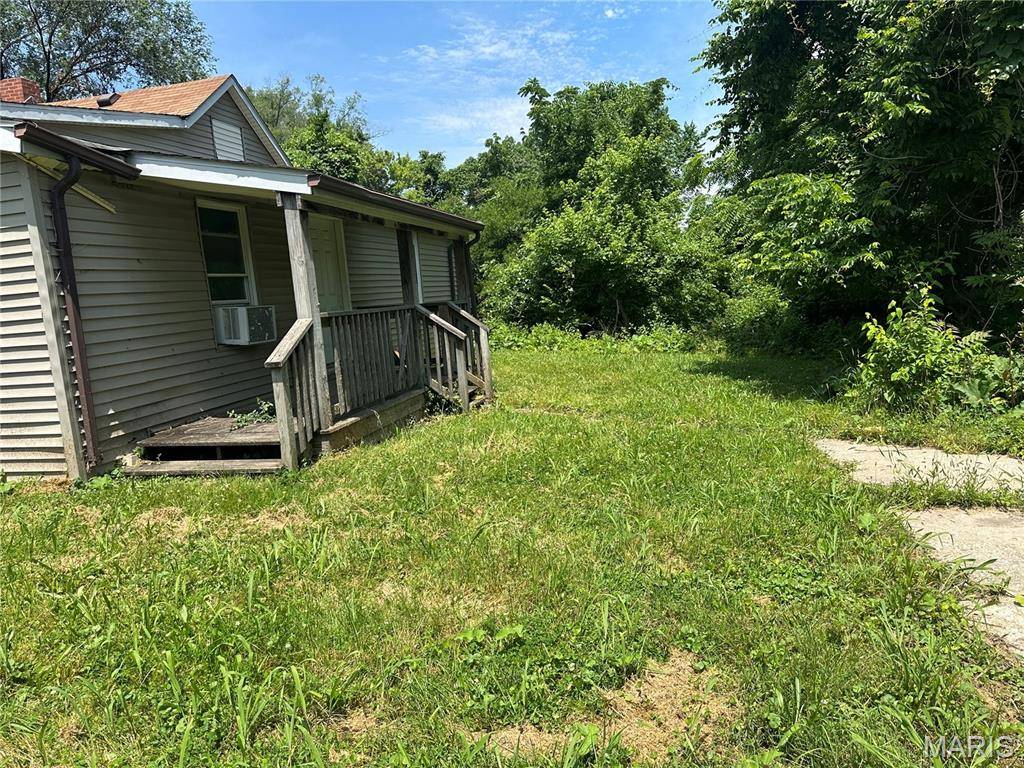 Alton, IL 62002,1409 Monroe ST