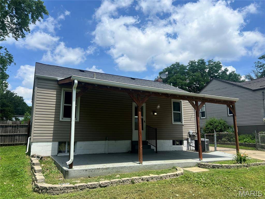 Overland, MO 63114,9438 Minerva AVE