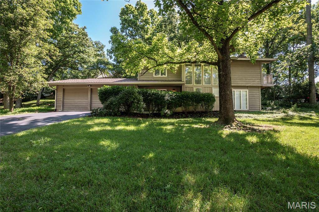 Des Peres, MO 63131,12827 Huntercreek RD