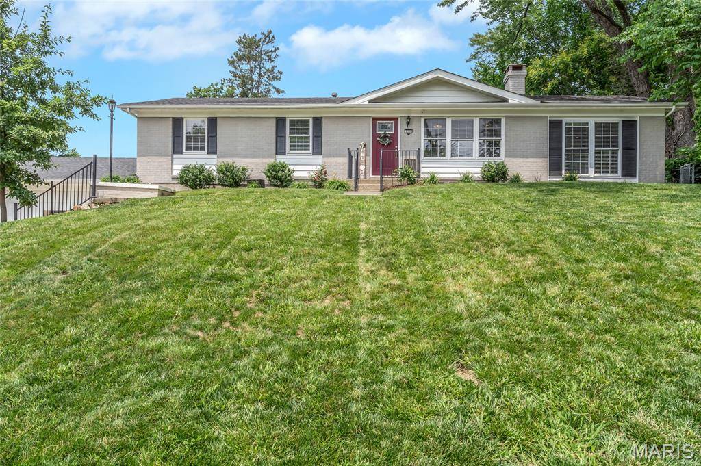 St Peters, MO 63376,4004 West DR