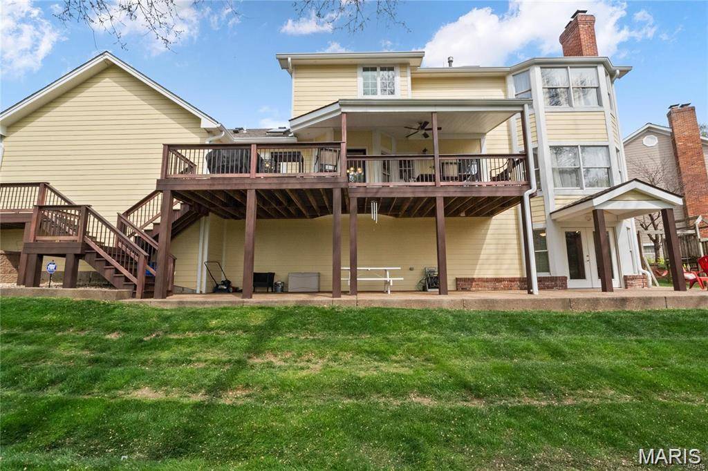 Des Peres, MO 63131,12816 Pelham Estates DR