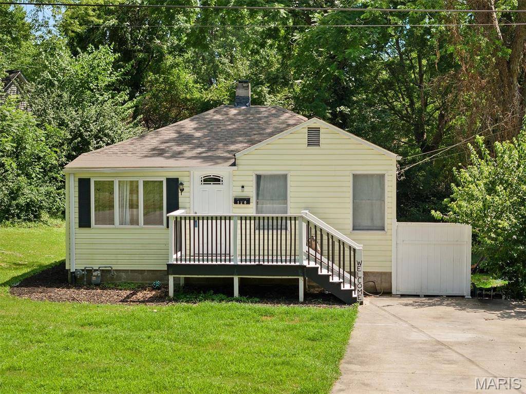 Collinsville, IL 62234,120 W Washington ST