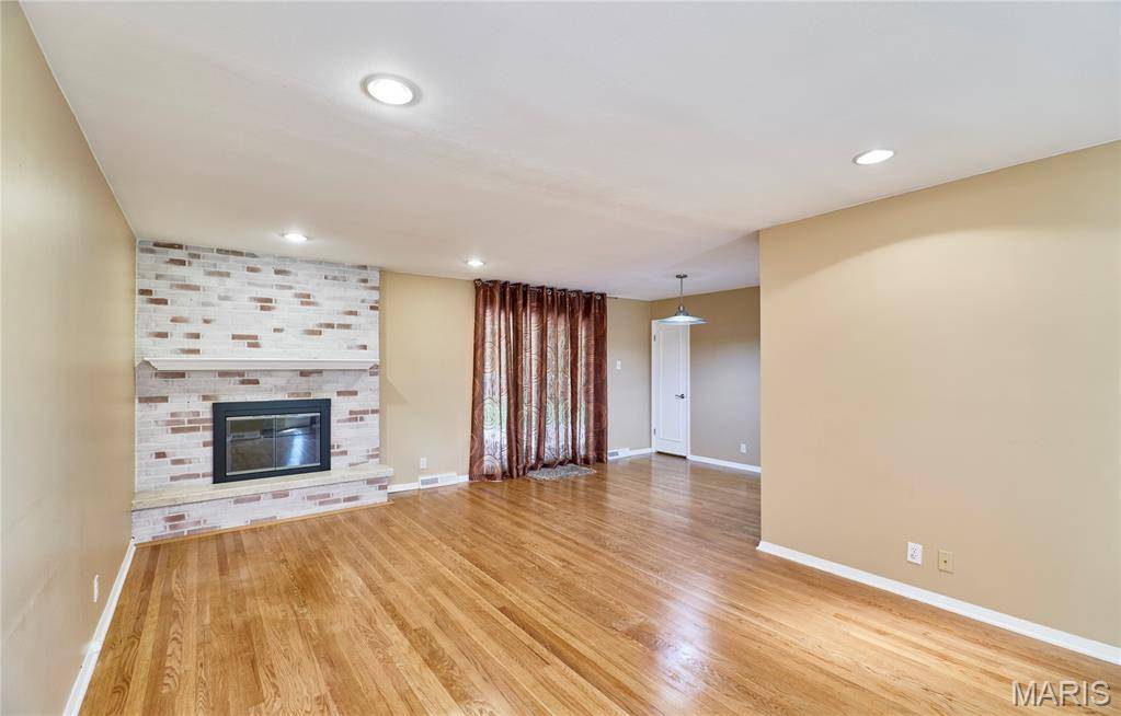 Creve Coeur, MO 63141,11149 Clarissa DR