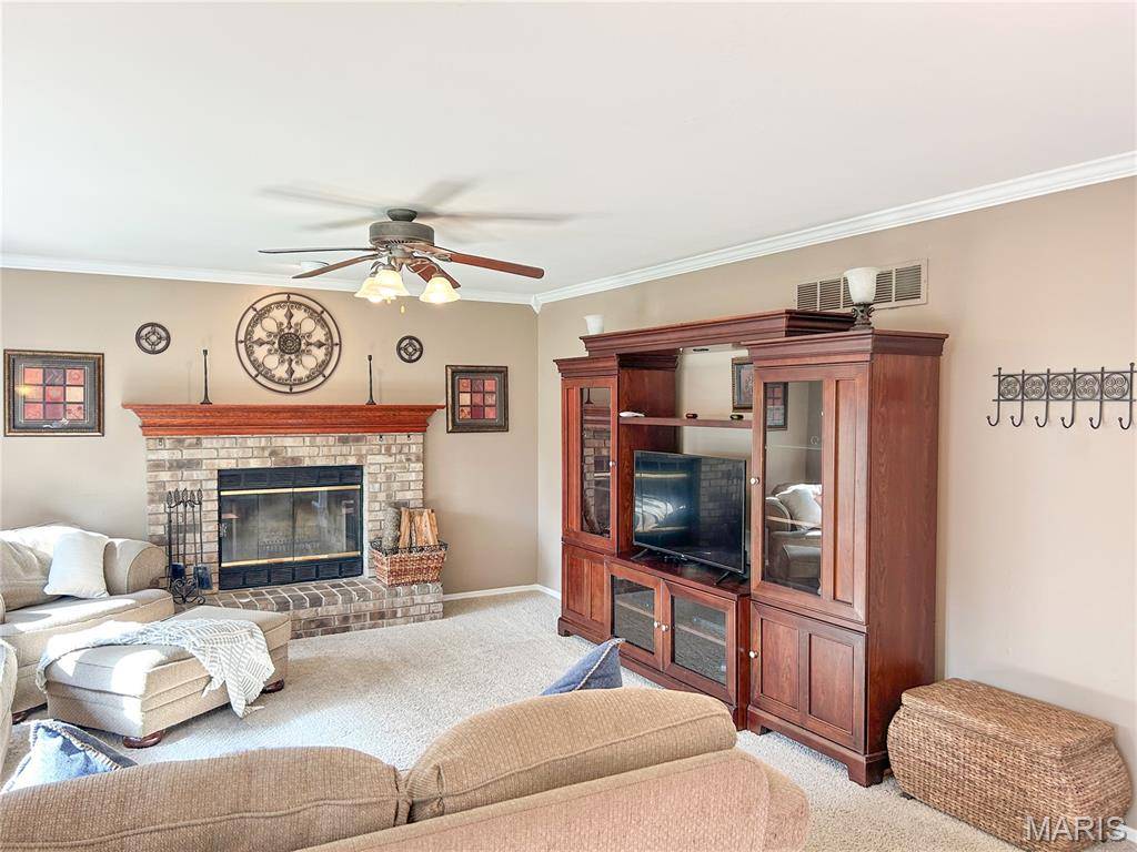 St Peters, MO 63376,4 Green Circle CT