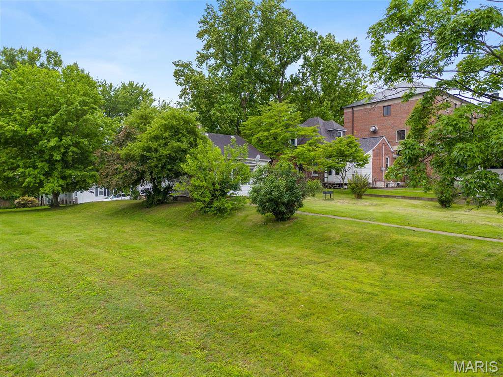 Unincorporated, MO 63301,702 Jackson ST