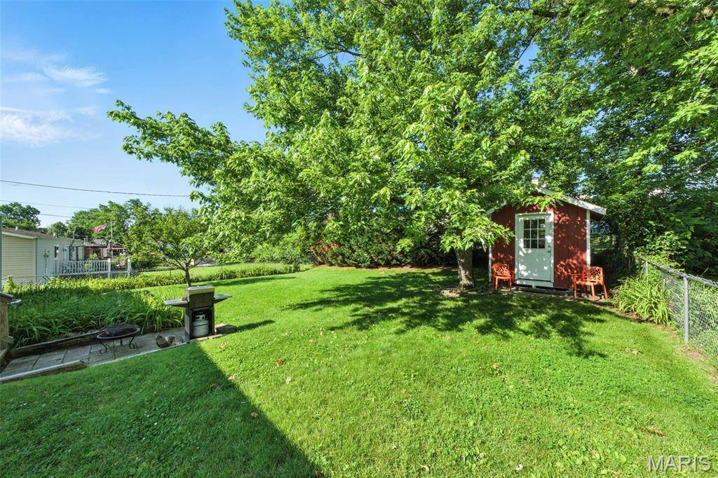 Maryland Heights, MO 63043,2816 Glenway DR