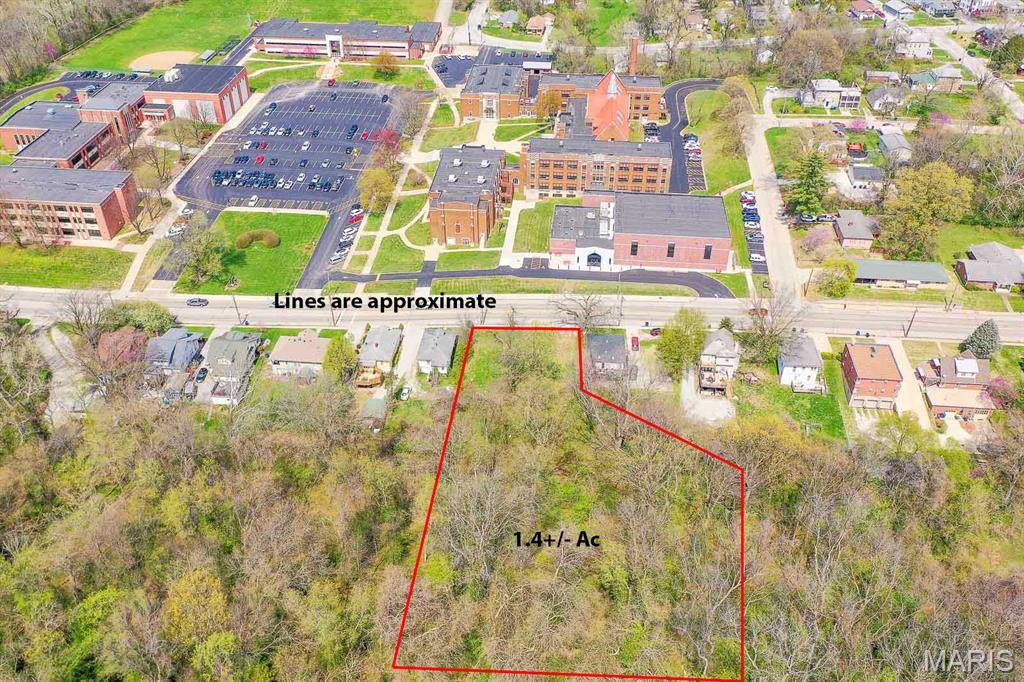 Alton, IL 62002,2209 College AVE