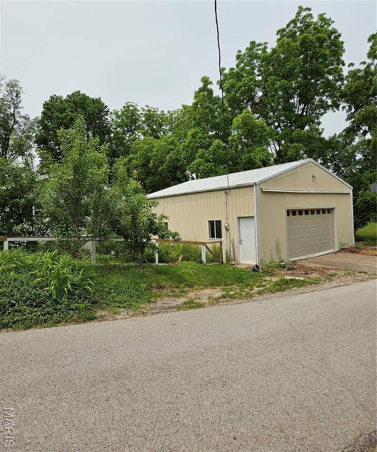 Hannibal, MO 63401,1504 Dean AVE