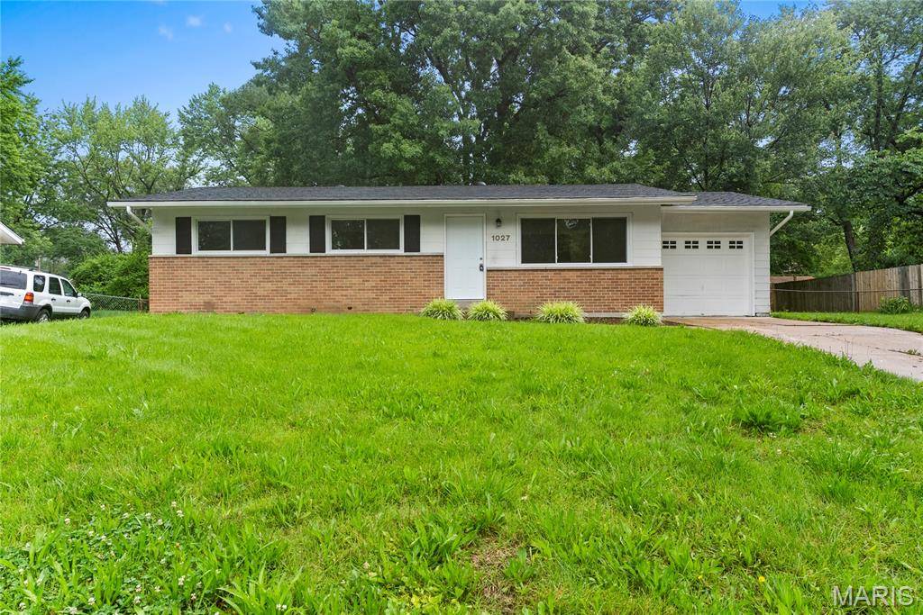 St Louis, MO 63138,1027 Briarbrae DR