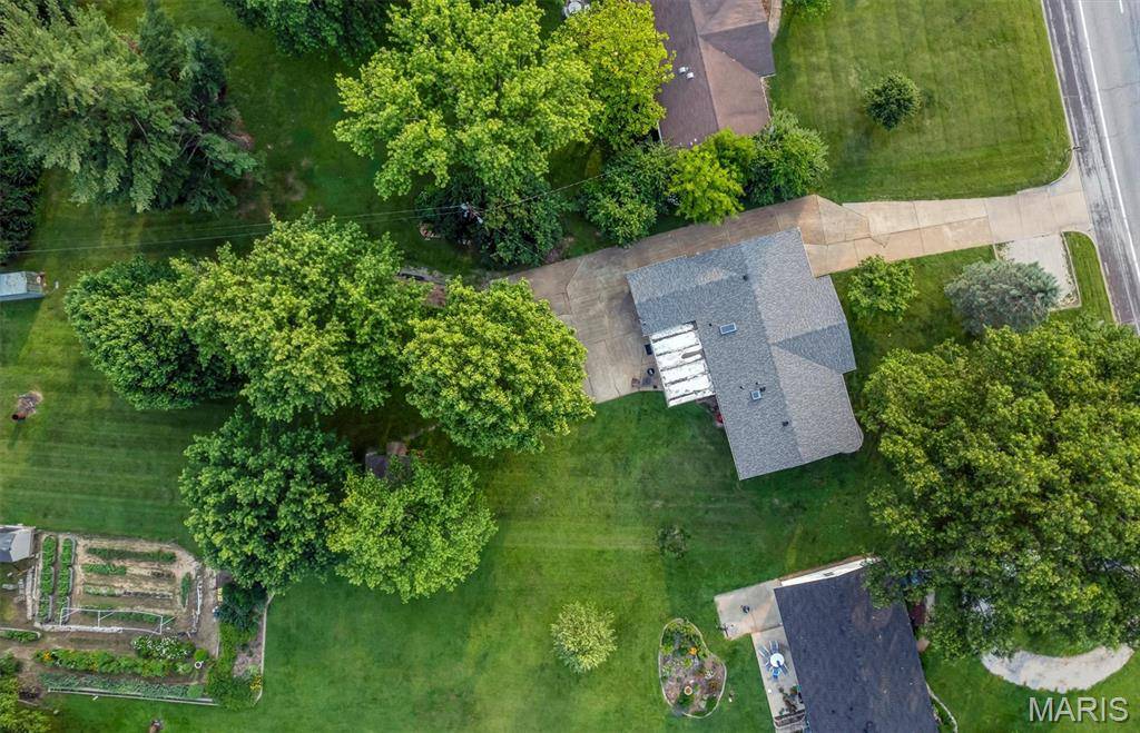 Oakville, MO 63129,6912 Telegraph RD