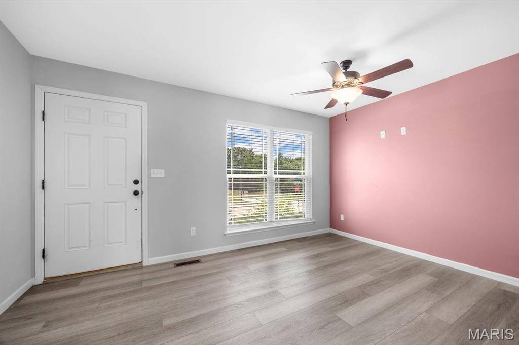 Warrenton, MO 63383,929 Arapaho DR