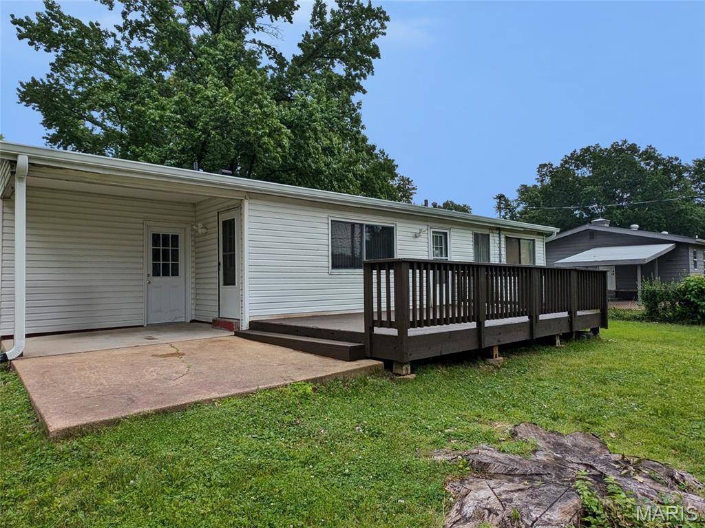 St Louis, MO 63138,1322 Petite DR