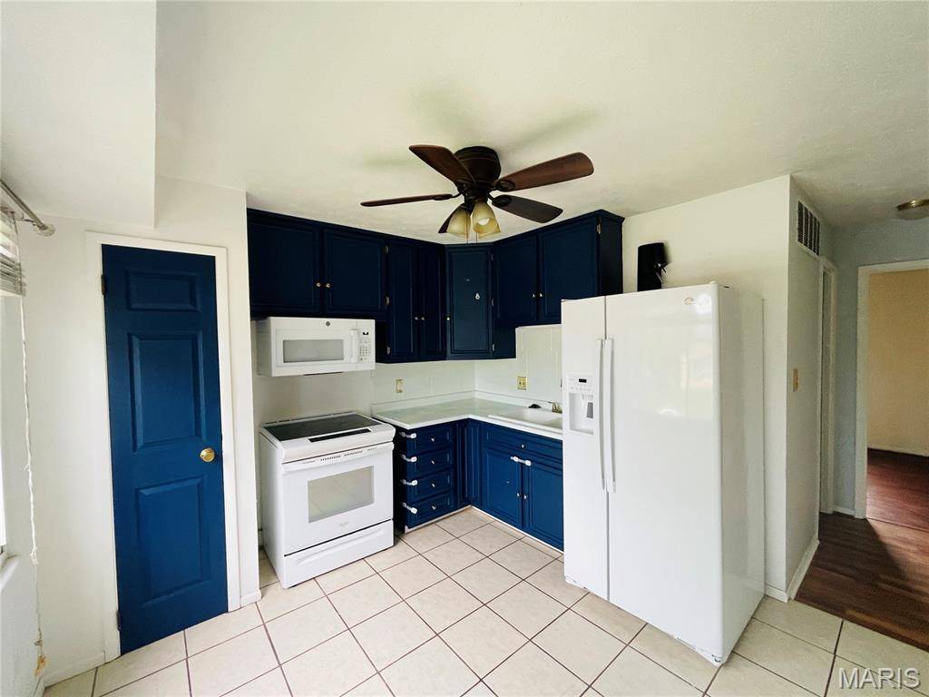 Bethalto, IL 62010,628 Valley View DR