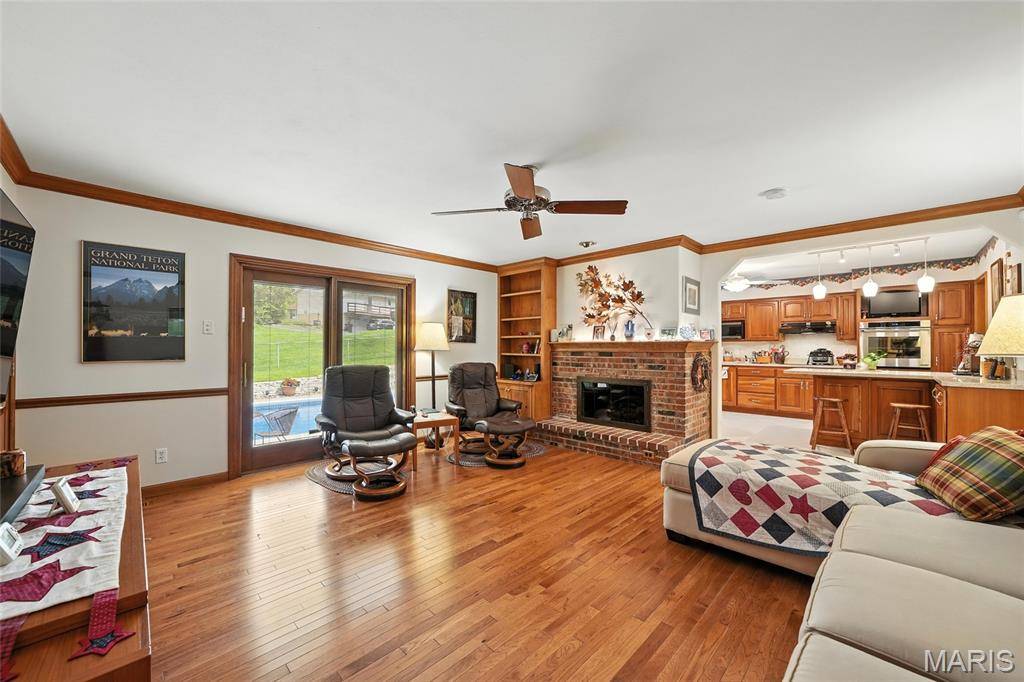 St Louis, MO 63128,4671 Colima CT
