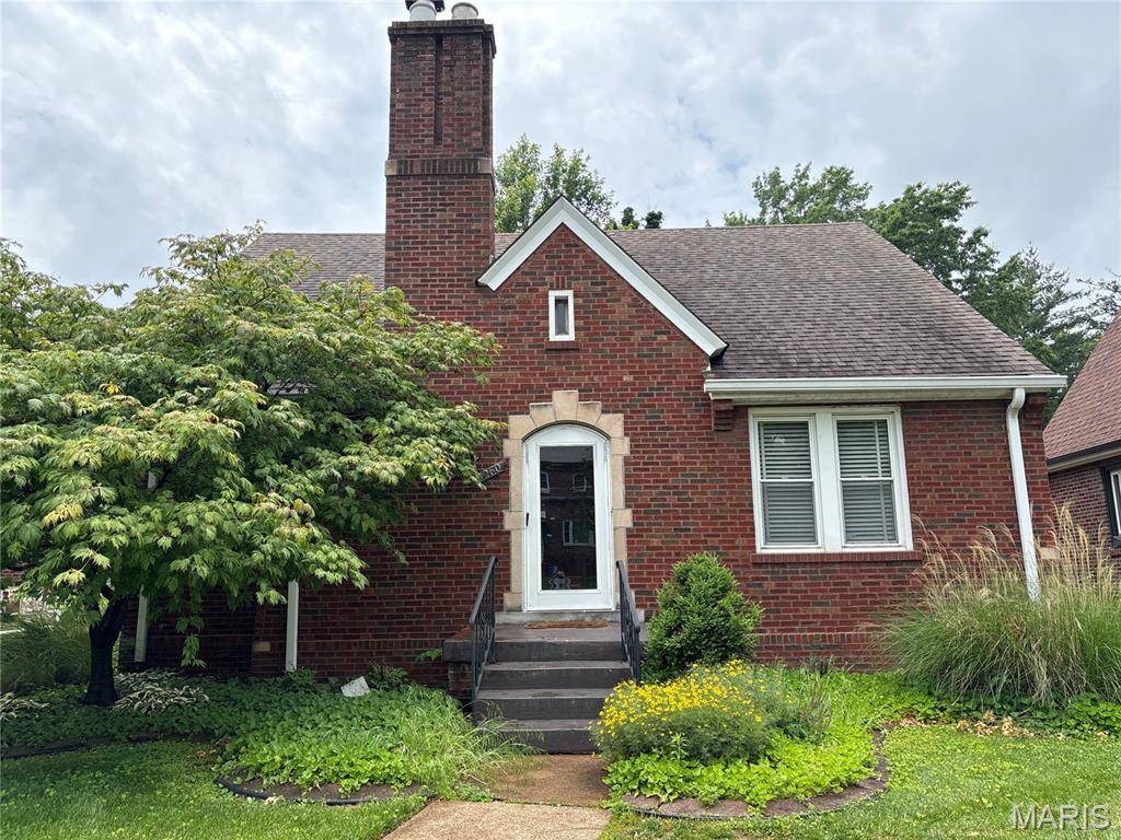 MO 63121,8260 Glen Echo DR