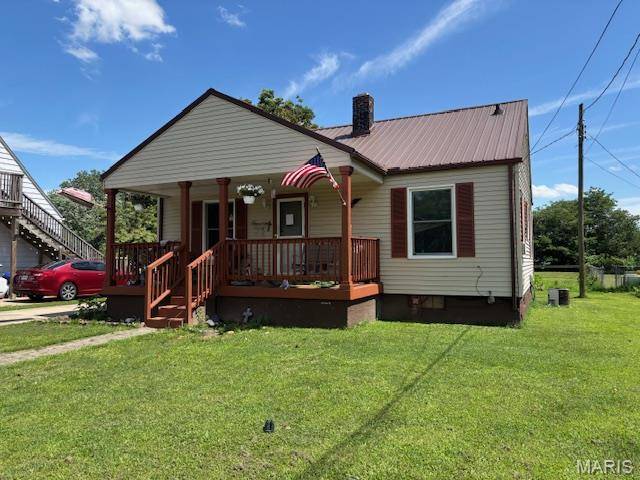 Sikeston, MO 63801,929 Lake ST