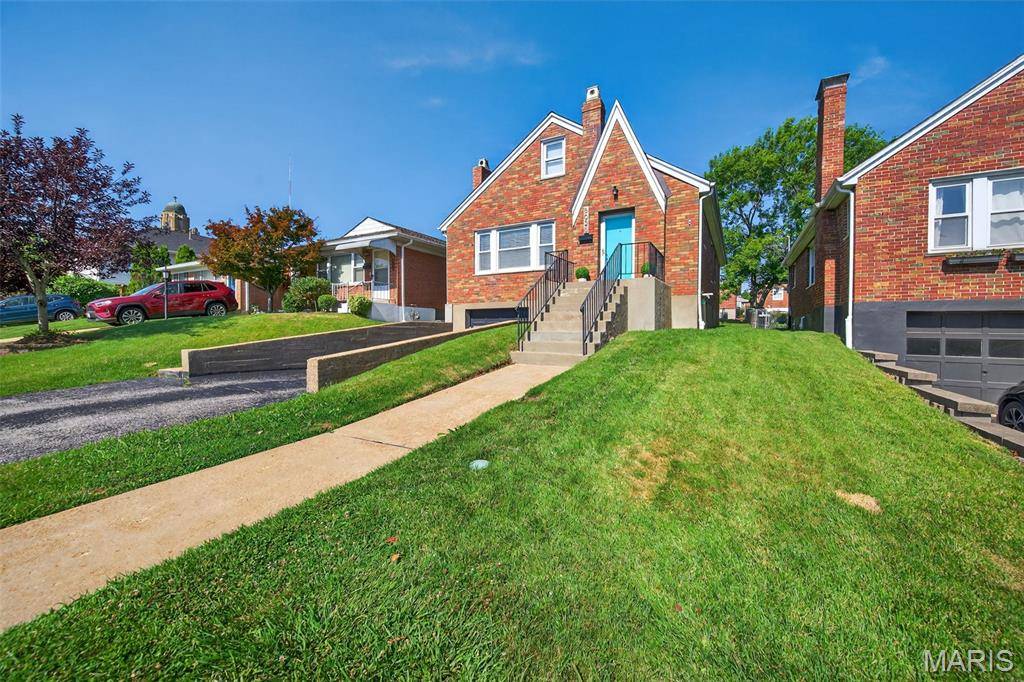 Shrewsbury, MO 63119,5021 Hi View AVE