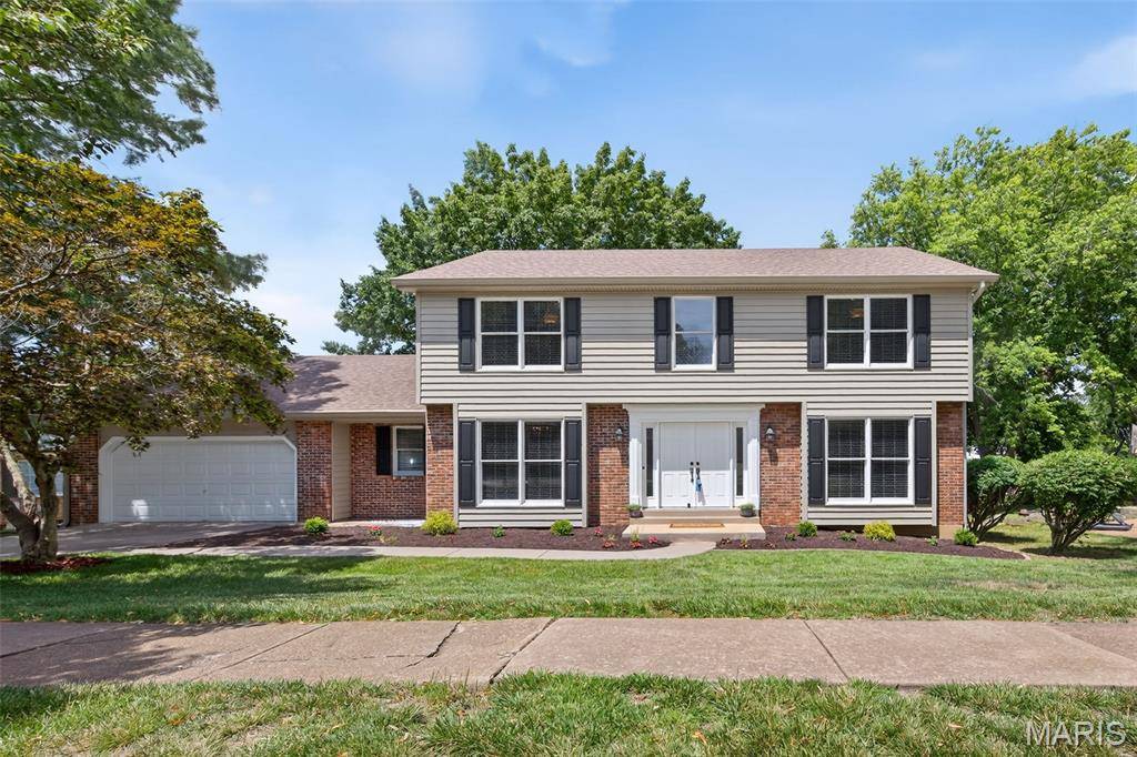 Chesterfield, MO 63017,235 Stablestone DR