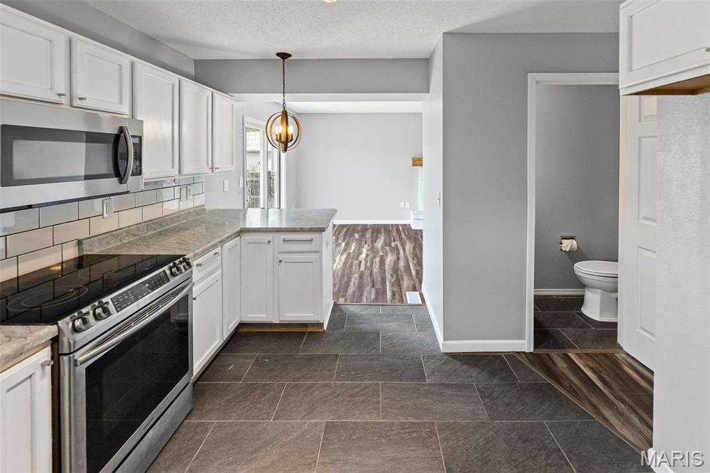 Belleville, IL 62221,209 Southwind DR