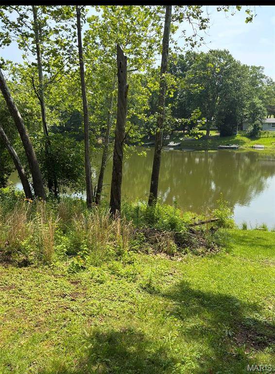 De Soto, MO 63020,14276 W Sunrise Lake DR