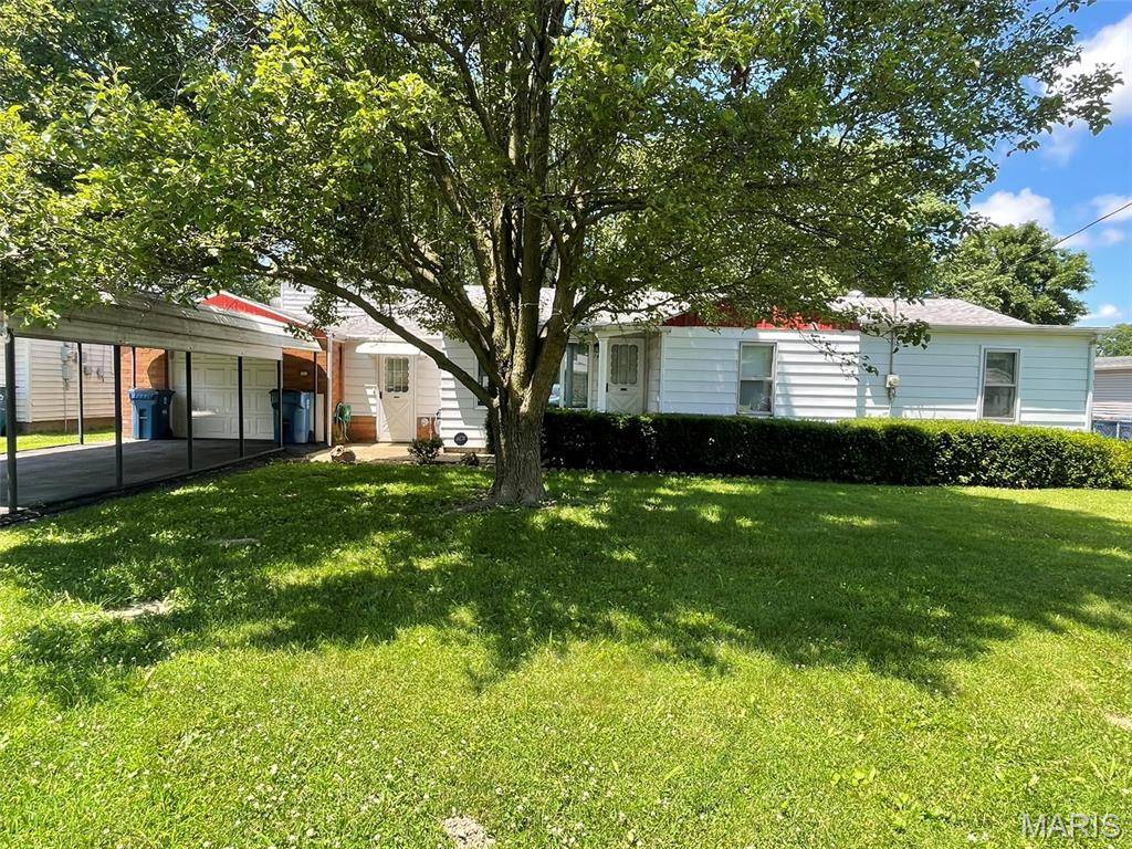 Bethalto, IL 62010,144 S Kingdom ST